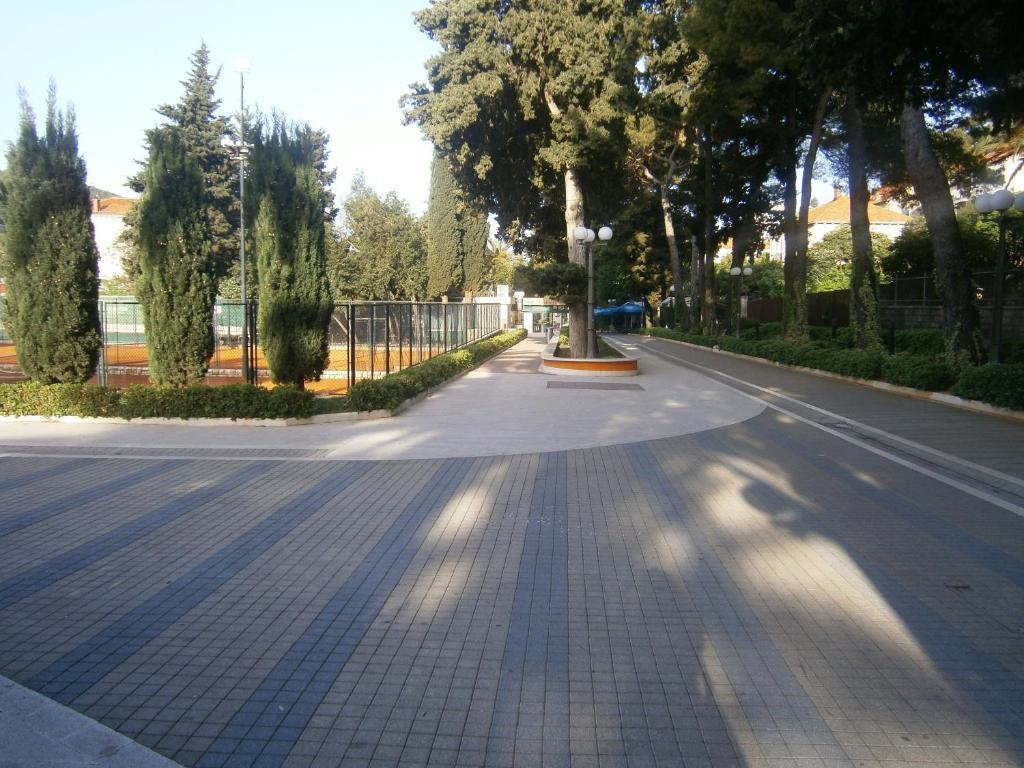 Marin *