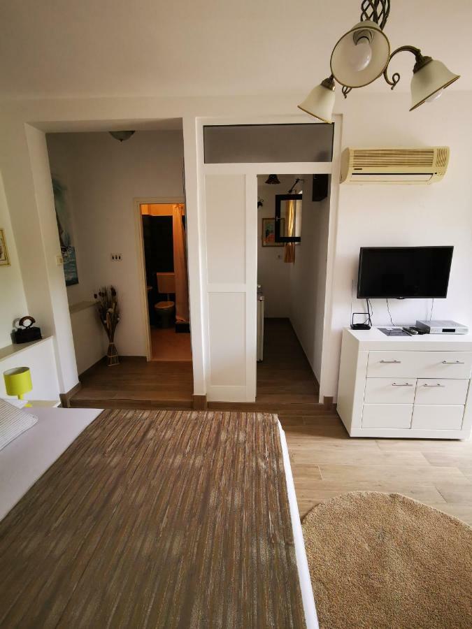 Marin Apartment *